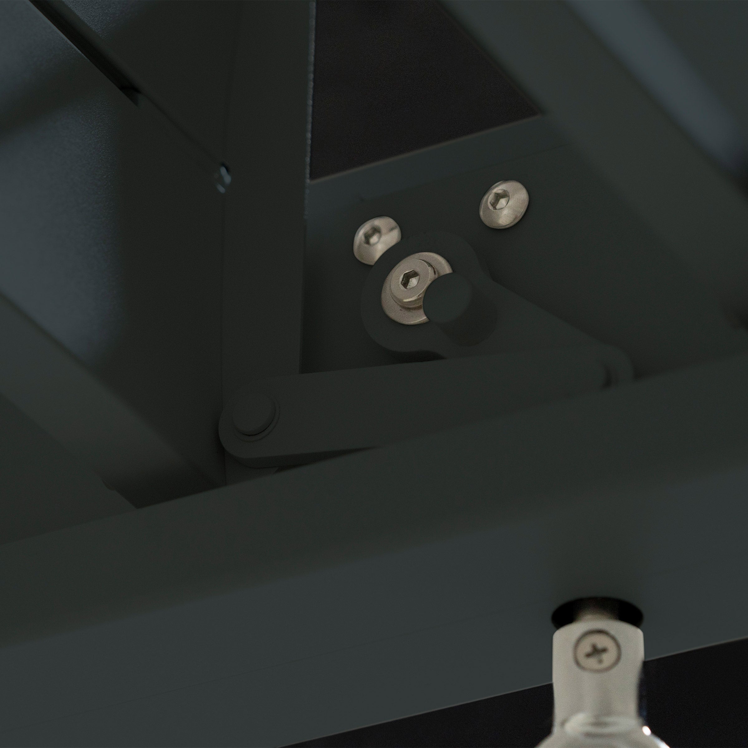 Mirador Adjustable Louvered Aluminum Pergola